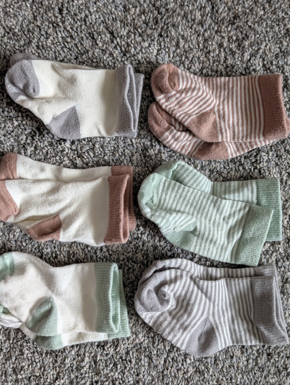 Lot of Baby Socks & Mitts